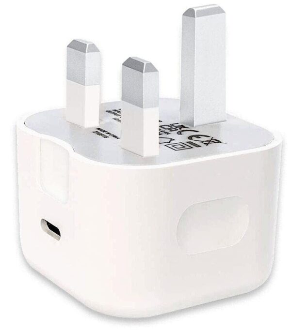 PANTHER FORCE STRAIGHT PIN 20W PLUG WITH USB-C & USB-A - Image 3