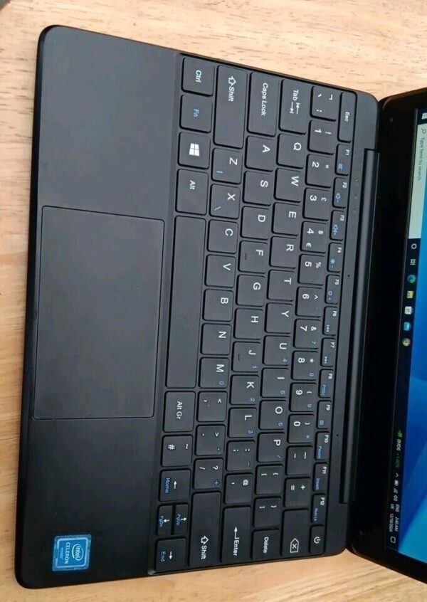 Geo GeoBook 1E  Laptop Celeron N3450 1.10 GHz 4GB 64 GB eMMC Win 10. Bad Battery - Image 2