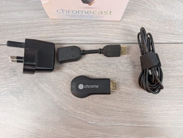Google Chromecast 1st Gen - H2G2-42, working, excellent condition, original box - Image 3