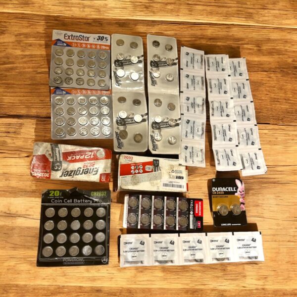 140 Qty of 3v Batteries - Energizer, Duracell. CR2032, CR2450,