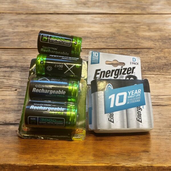 6 Qty of D Size Batteries: 3000mAh rechargeable LLOYTRON & Energizer Max Plus